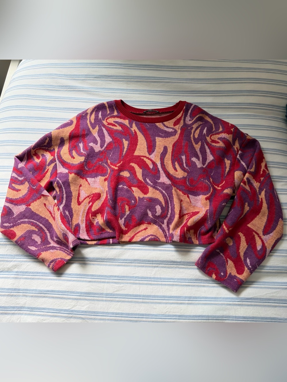 Women’s Zara Cropped Swirl-Pattern Sweater New Without Tags